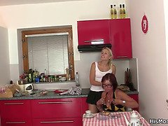 Gode, Mamie, Masturbation, Mature, Maman, Chatte, Adolescente, Jouets