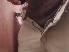 Gay bicha veado, Beijar