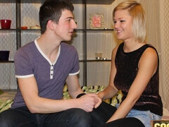 Soveværelse, Stor røv, Stor pik, Pik sutte, Hundestilling, Kort hår, Mager, Teenager