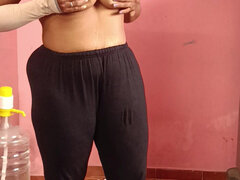 Amateur, Gordita, Indio, Tetas naturales, Desnudo, Solo