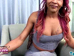 Black ts stunner jacking on her boner