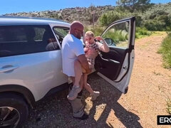 18, Röv slick, Stor stjärt, Blondin, Avsugning, Glasögon, Utomhus, Tonåring