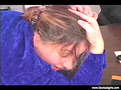 Leie, Pummelig, Geile alte tussi, Spermaladung, Fett, Handjob, Milf, Rotschopf