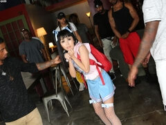 Kukk suging, Brunette, Sperm skott, Fetisj, Runke, Fest, Tenåring, Pupper