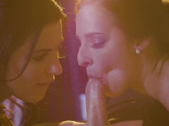 Braunhaarige, Paar, Schwanz, Europäisch, Frau frau mann, Handjob, Kurzes haar, Flotter dreier