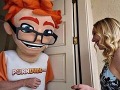 Grosse bite, Blonde, Sucer une bite, Tir de sperme, Masturbation, Actrice du porno, Chevaucher, Nénés