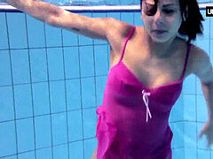 Παραλία, Μπικίνι, Γυμνή, Δημόσιο