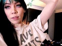 Cumizás, Csókolózás, Filigrán alkatú, Nyilvános