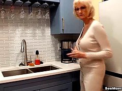 Store bryster, Blondine, Pik sutte, Bedstemor, Hd, Ældre kvinde, Stedmor