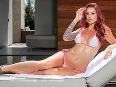 Cul, Bikini, Sucer une bite, En levrette, Poilue, Masturbation, Rousse roux, Tatouage