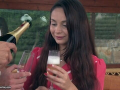 Anale, Schizzo di sborra, Gruppo, Sega, Hardcore, All'aperto, Russa, Ragazza