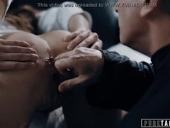 항문, 큰 가슴, 오랄섹스, 흑갈색 머리, 음경, 자연의 가슴, 거칠게, 처녀