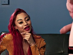 Kotě, Velké kozy, Britské, Nazí chlapi, Evropské, Femdom, Spodní prádlo, Voyeur