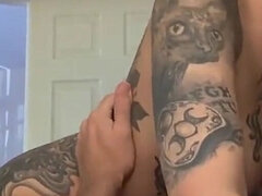Большая жопа, Большие сиськи, Минет, Брюнетки, Кончили внутрь, От первого лица, Тату