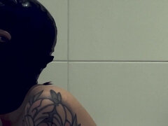 Amatéri, Kúpeľňa, Rukavice, Latex, Milf  mčbp, Sprcha, Sólo, Tetovanie
