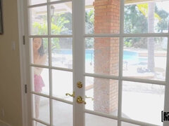 Kisbaba, Gesztenyebarna, Érett feleség, Természetes mellek, Pornósztárok, Valóság, Vöröshajú, Begyek