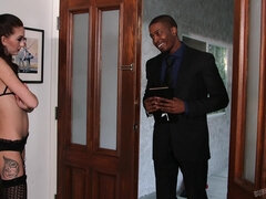 Zadek, Velký zadek, Velké péro, Černé, Brunetka, Podvádění, Dávení penisem, Mezirasové