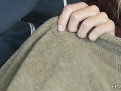 Rumpa, Stor stjärt, Stora tuttar, Brittisk, Brunett, Piercing, Trekant, Fru