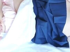Stor stjärt, Stora tuttar, Avsugning, Fingering, Trosor, Uniform