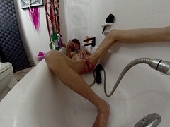 Enthousiasteling, Badkamer, Grote kietelaar, Grote mammen, Seksspeelgoed, Masturbatie, Alleen