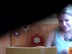 Amatéři, Blondýna, Milf žcbp, Těhotná, Na veřejnosti, Špeh, Upskirt, Voyeur