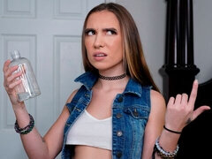 Cuarto de baño, Verga grande, Mamada, Estilo perrito, Pequeña, Coño, Adolescente, Tetas