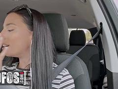 Sucer une bite, Brunette brune, Voiture, Queue, Hard, Hd, Nénés