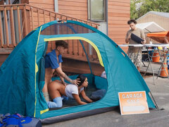 Public sex with a big booty brunette bombshell in HD