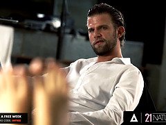 Kuřba, Brunetka, Stříkání spermatu, Nohy, Fetiš, Hd, Přírodní prsa, Drsné akce