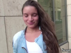 18 ans, Cul, Grosse bite, Tir de sperme, Hongroise, Petite femme, Réalité, Adolescente