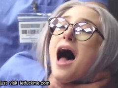 Gros cul, Gros seins, Blonde, Sucer une bite, En gros plan de très près, Hard, Naturelle, Infirmière