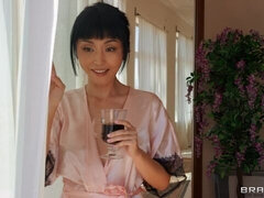항문, 아시안, 큰 음경, 흑갈색 머리, 도기스타일, 대단히, 보지, 빼빼한