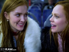 Niogtres, Stor pik, Pik, Slikning, Lingerie, Pornostjerner, Røvhåret, Ridning