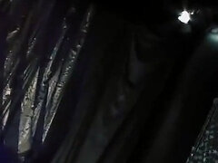 Grosse titten, Blasen, Braunhaarige, Spermaladung, Absätze, Reiten, Strümpfe, Flotter dreier