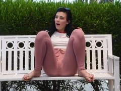 Dichtbij, Extreem, Voeten fetish, Gapende, Orgasme, Openbaar, Alleen, Speelgoed