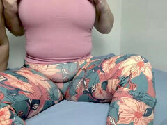 She Wears Tight Leggings to Show off Her Curves in Public Chat.