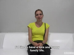 Brunette, Tjekke, Hårdt