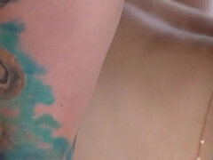 Amateur, Gros seins, Blonde, Sucer une bite, Couple, Conversation vulgaire, Rugueux, Tatouage