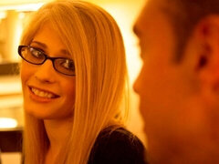 금발의, 오랄섹스, 도기스타일, 유리들, 랑제리, 자연의 가슴, 청소년, 젖가슴