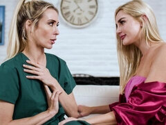 Grosse titten, Küssen, Lingerie, Rasiert, Dürr, Entkleiden, Jungendliche (18+), Titten