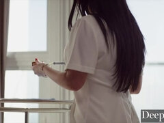 오랄섹스, 깊은목구멍, 음경, 도기스타일, 하드코어, 자연의 가슴, 현실, 타는