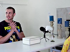 Mooie dikke vrouwen, Grote lul, Grote mammen, Pijpbeurt, Fles, Hardcore, Billekoek, Tiener