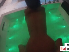 Pik sutte, Brunette, Pik, Hårdt, Lille kvinde, Mager, Teenager, Bryster