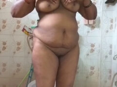 Malayalam aunty, big nipples, south indian aunty