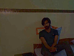 Duży tyłek, Wytrysk do ust, Domowej roboty, Indyjski