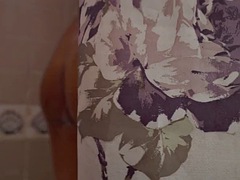 큰 음경, 오랄섹스, 사정 샷, 하드코어, 셀카, 샤워, 청소년, 젖가슴