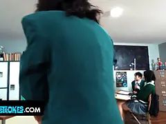 18 ans, Amateur, Baby sitter, Collège université, Tir de sperme, Hd, Rugueux, Criant