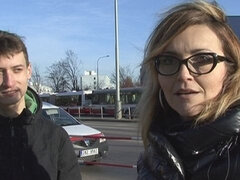 Grote mammen, Blond, Pijpbeurt, Brillen, Handbeurt, Moeder die ik wil neuken, Gezichtspunt, Geschoren