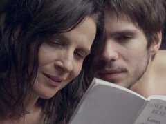 Juliette Binoche Nue dans Celle que vous croyez (2019)