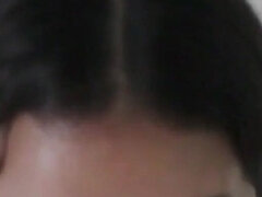 18 ans, Amateur, Grosse bite, Sucer une bite, Tir de sperme, Fille latino, Lingerie, Adolescente